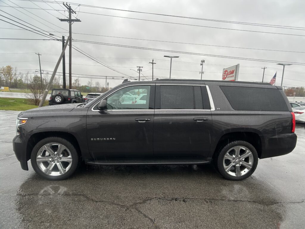 2017 Chevrolet SUBURBAN LT