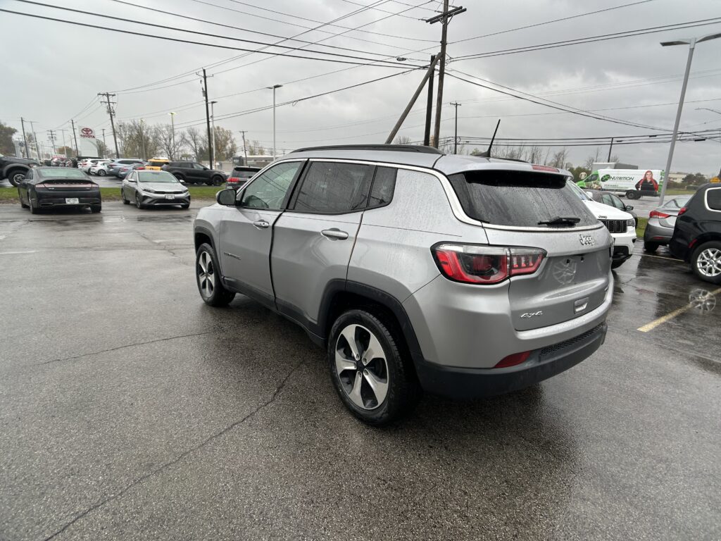 2017 Jeep COMPASS LATITUDE