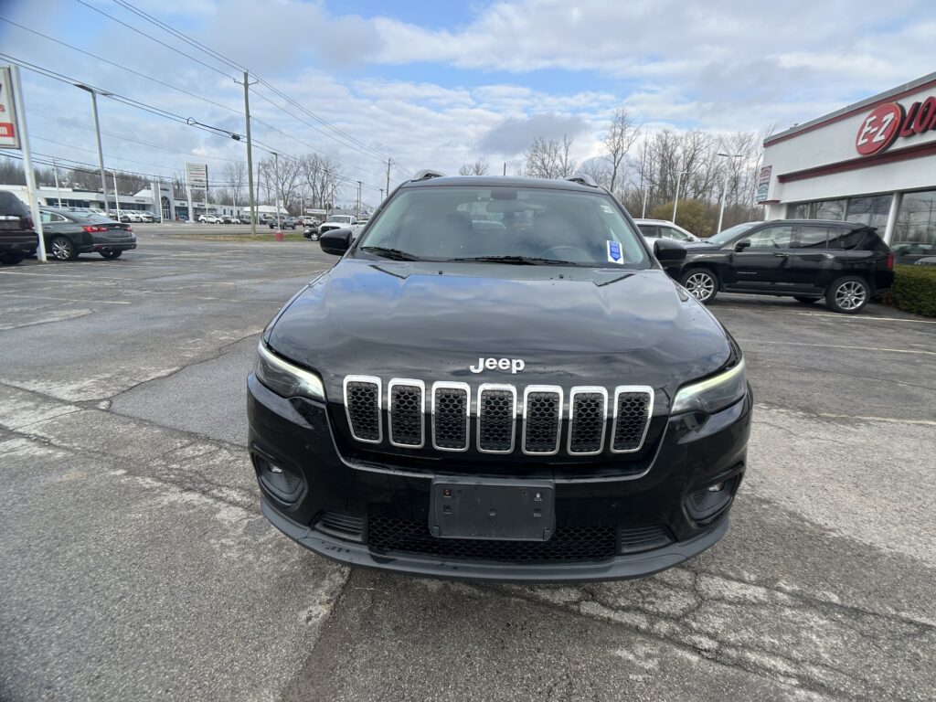 2019 Jeep CHEROKEE LATITUDE