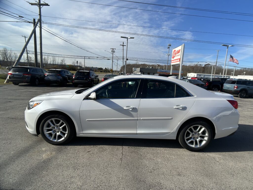 2015 Chevrolet MALIBU LT