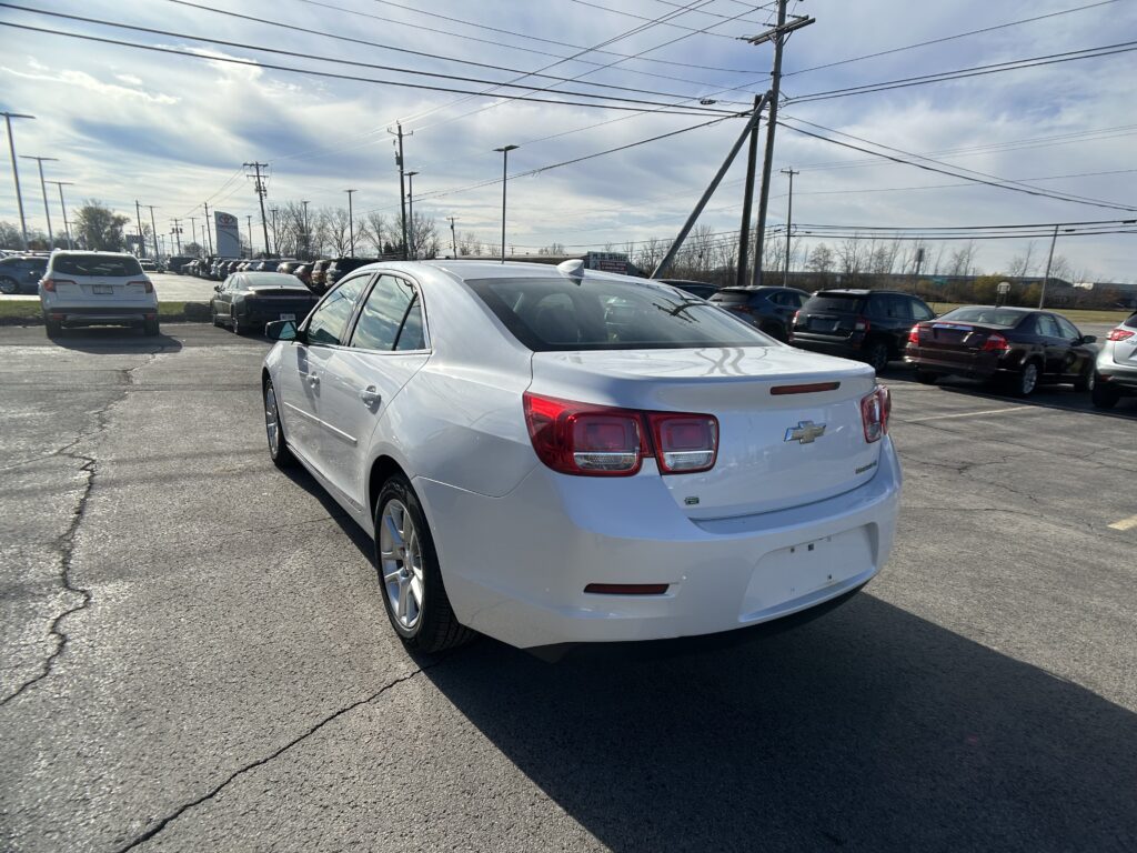 2015 Chevrolet MALIBU LT
