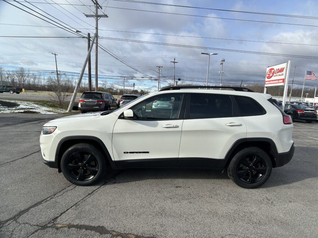2019 Jeep CHEROKEE LATITUDE