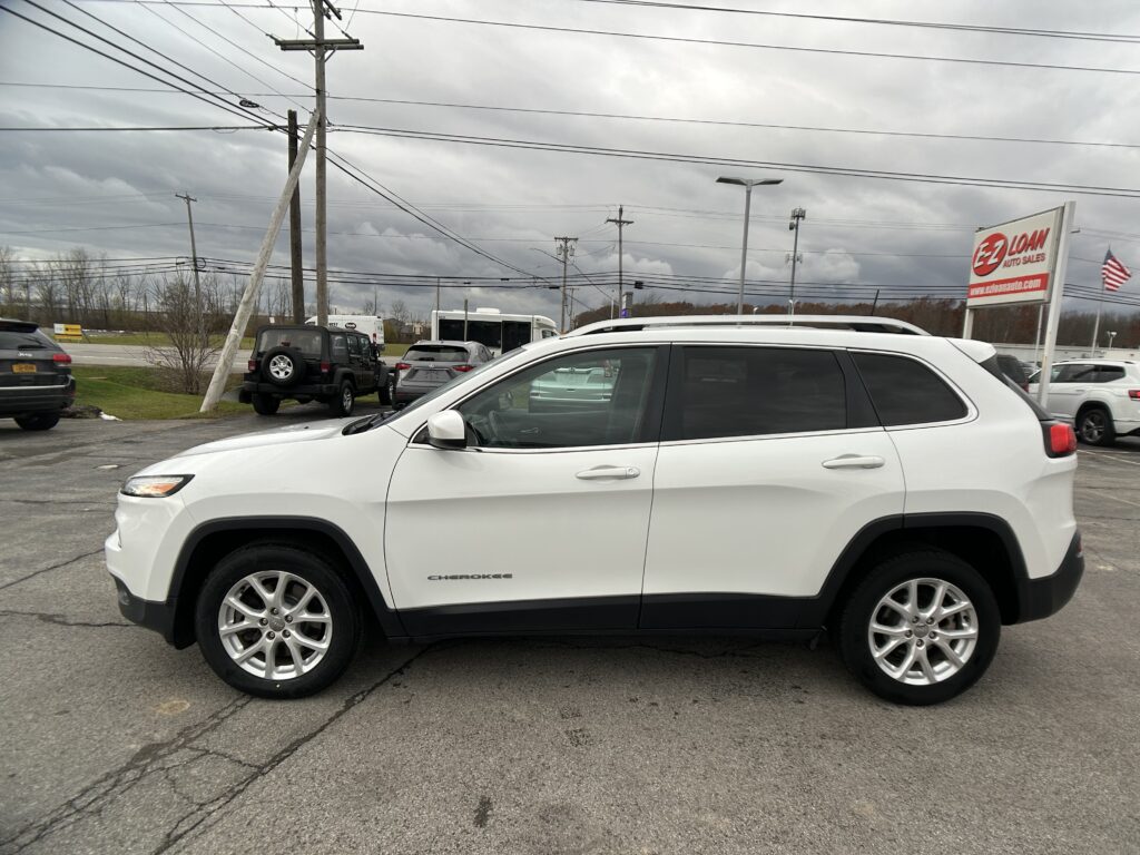 2016 Jeep CHEROKEE LATITUDE