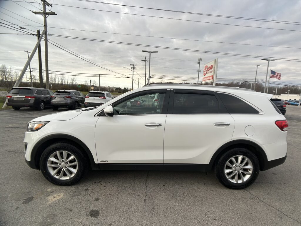 2018 KIA SORENTO LX