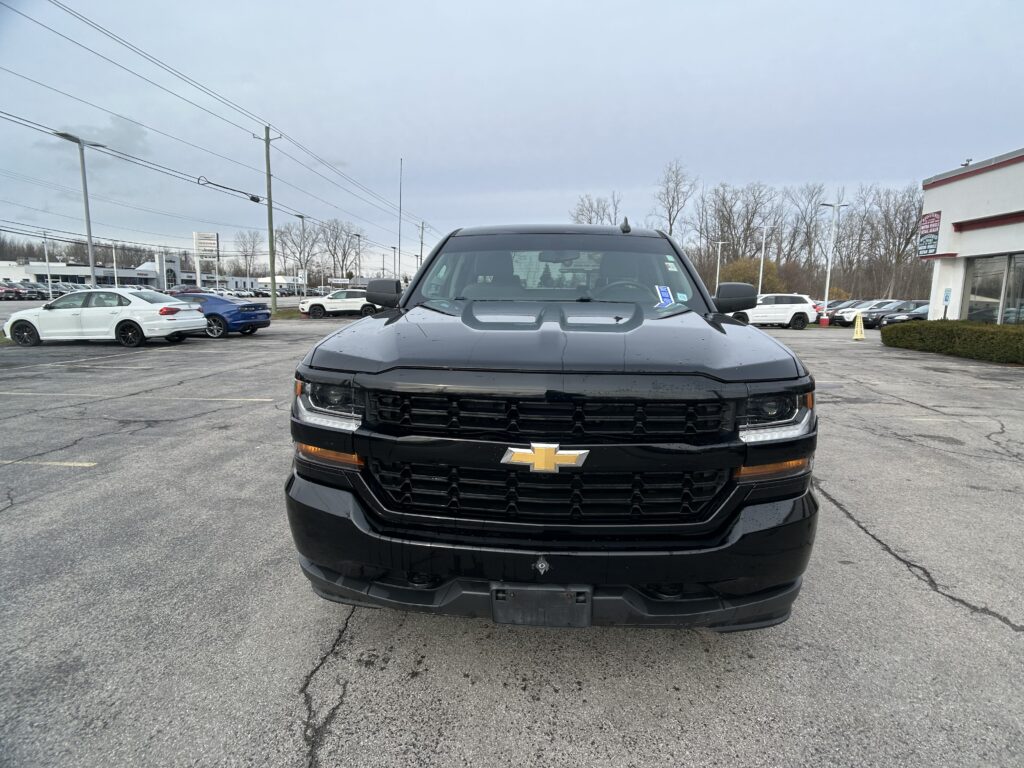 2018 Chevrolet SILVERADO CUSTOM