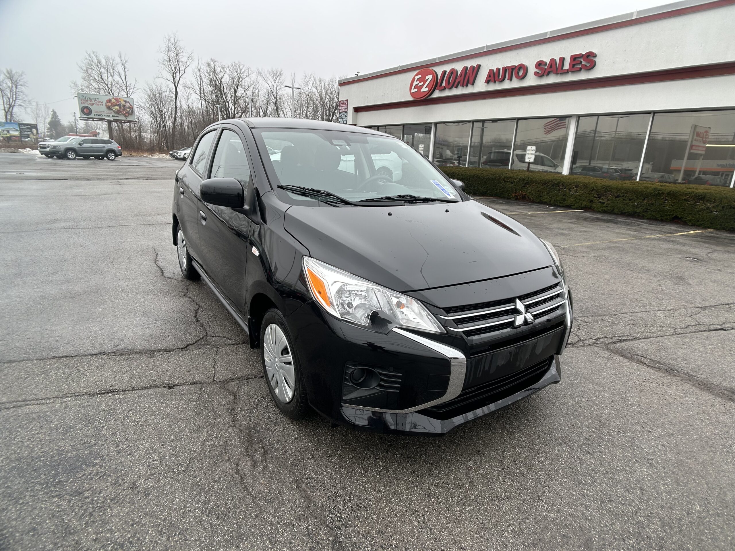 2024 Mitsubishi Mirage ES's photo