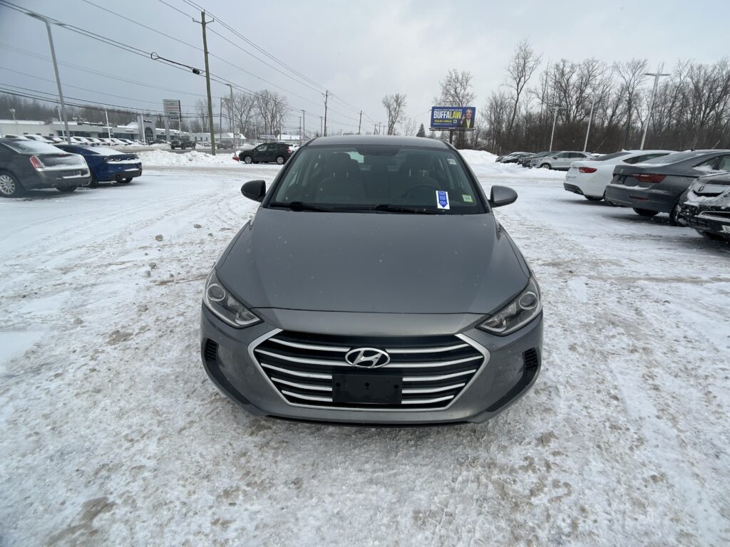 2018 Hyundai ELANTRA SE