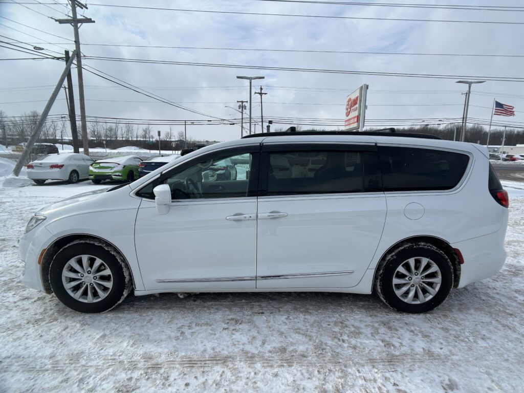 2017 CHRYSLER PACIFICA TOURING L