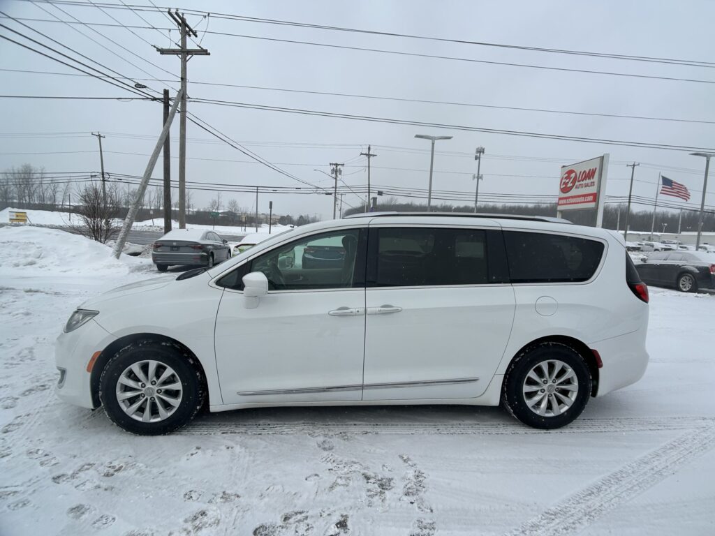 2019 CHRYSLER PACIFICA TOURING L
