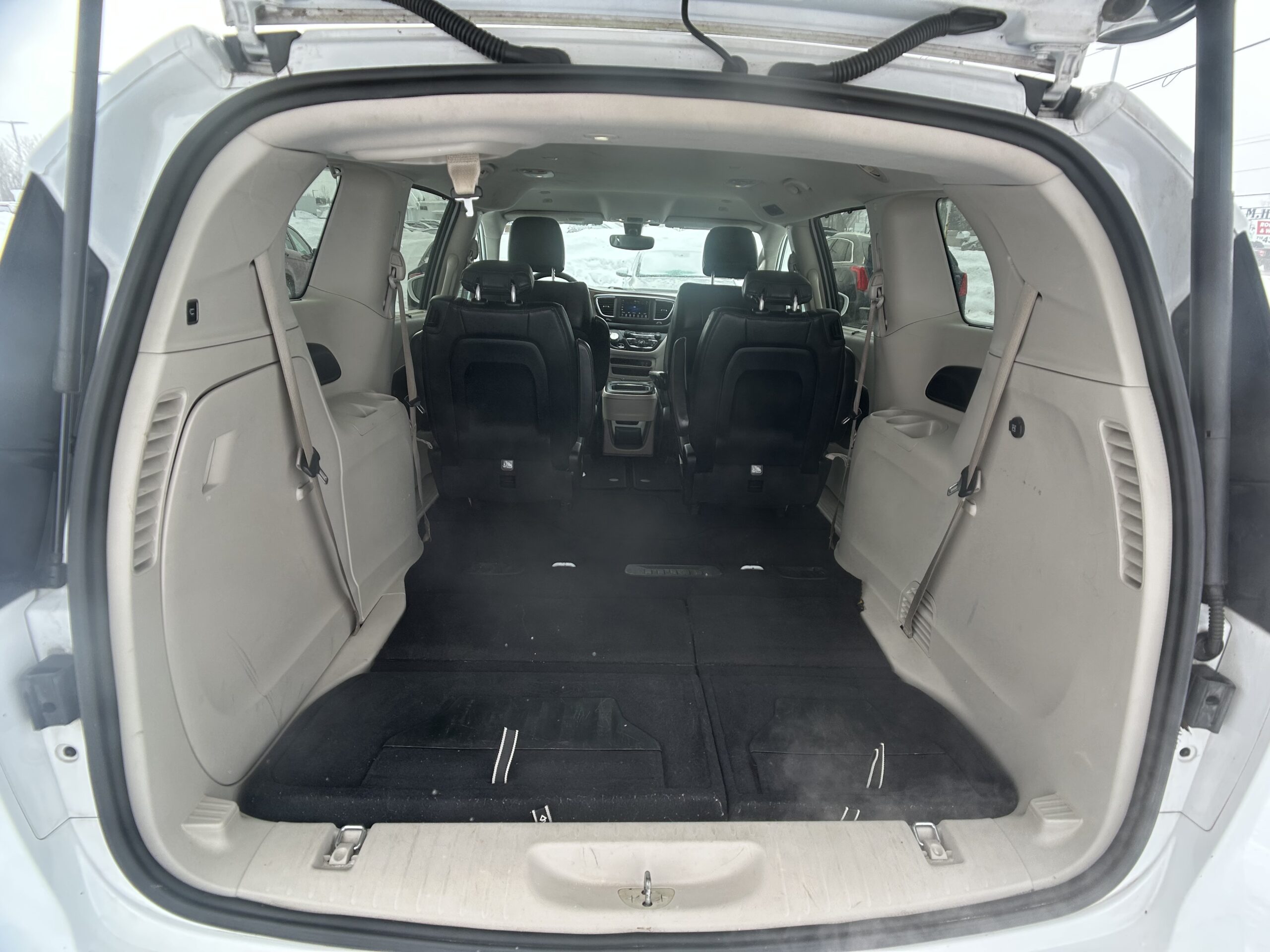 2019 Chrysler Pacifica Touring L - Photo 9