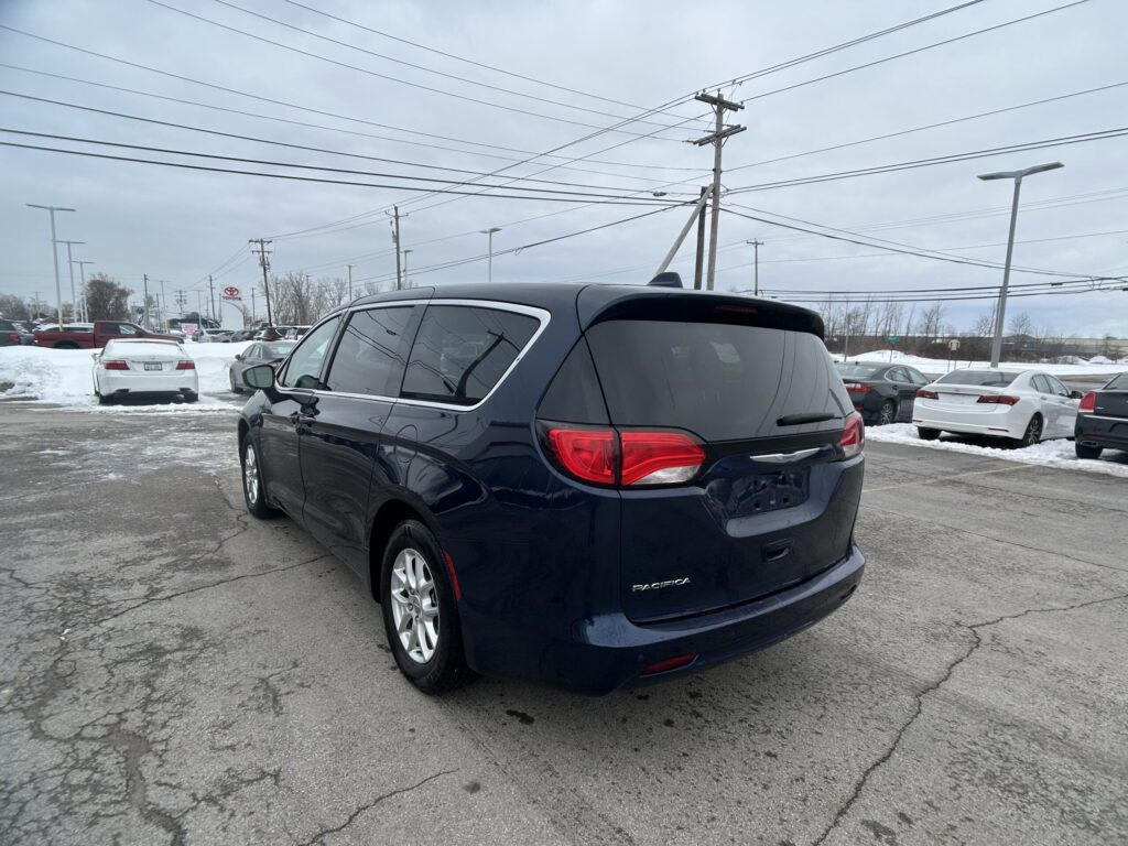 2018 CHRYSLER PACIFICA LX
