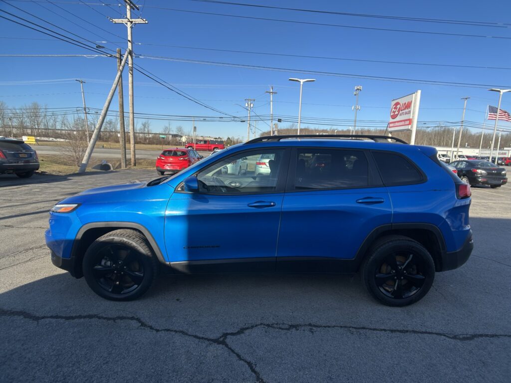 2018 Jeep CHEROKEE LATITUDE