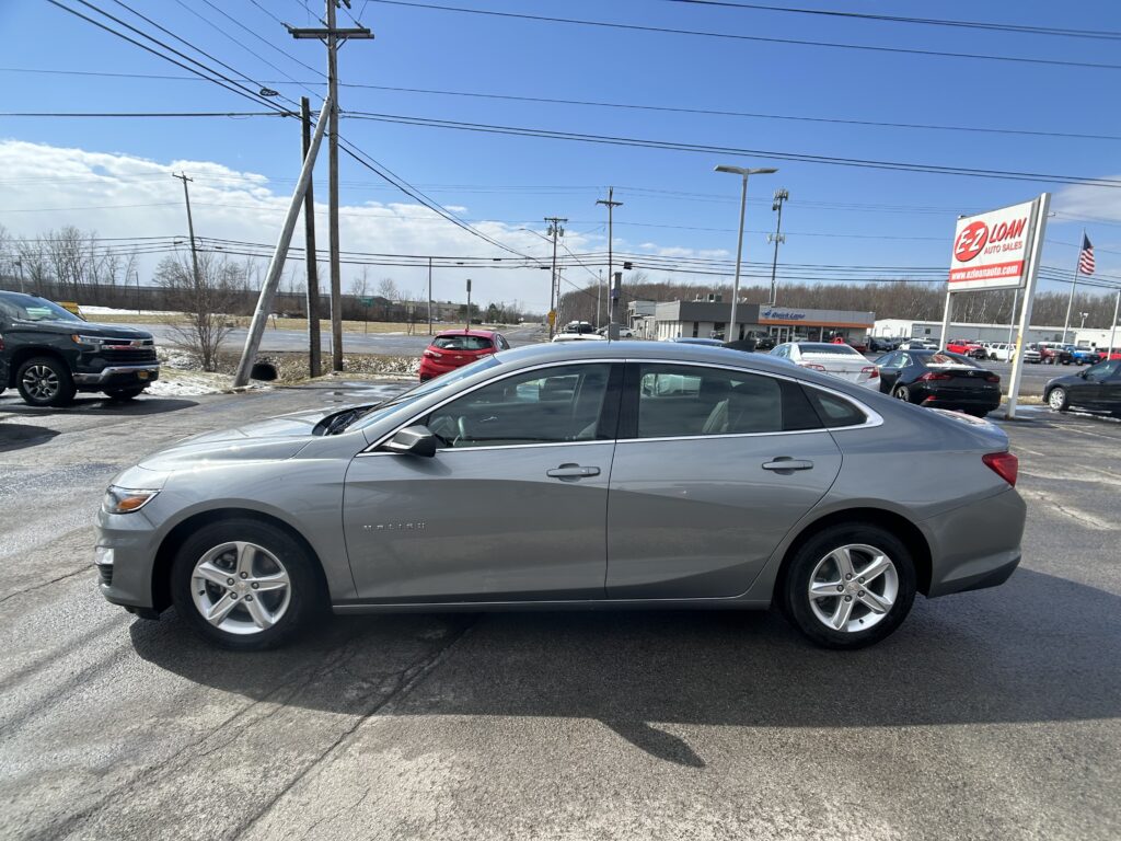 2023 Chevrolet MALIBU LS