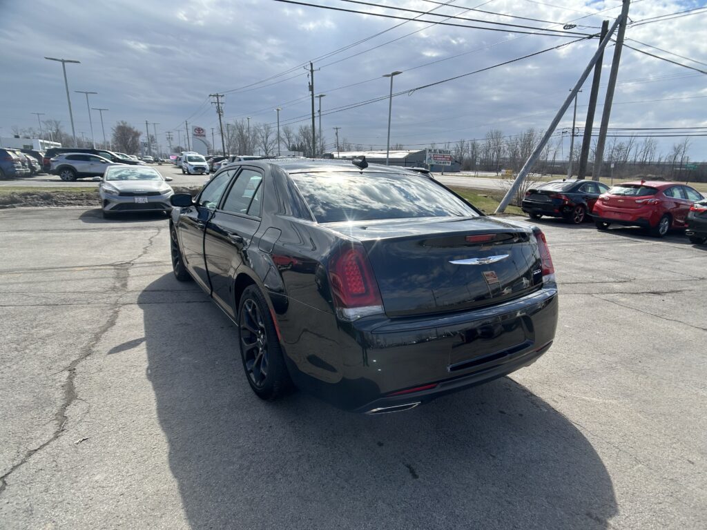 2019 CHRYSLER 300 TOURING