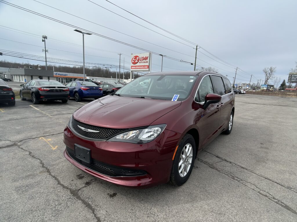 2021 CHRYSLER VOYAGER LX