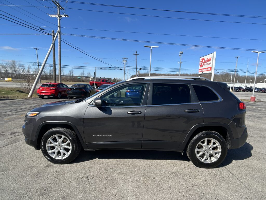 2016 Jeep CHEROKEE LATITUDE