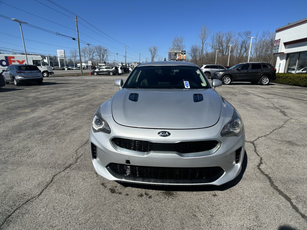 2018 KIA STINGER BASE