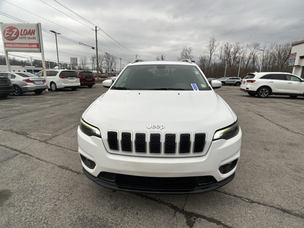 2019 Jeep CHEROKEE LATITUDE