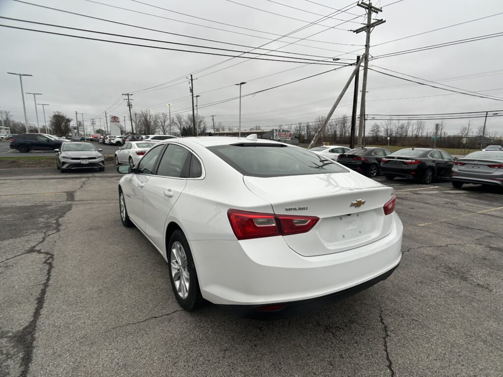 2023 Chevrolet MALIBU LT