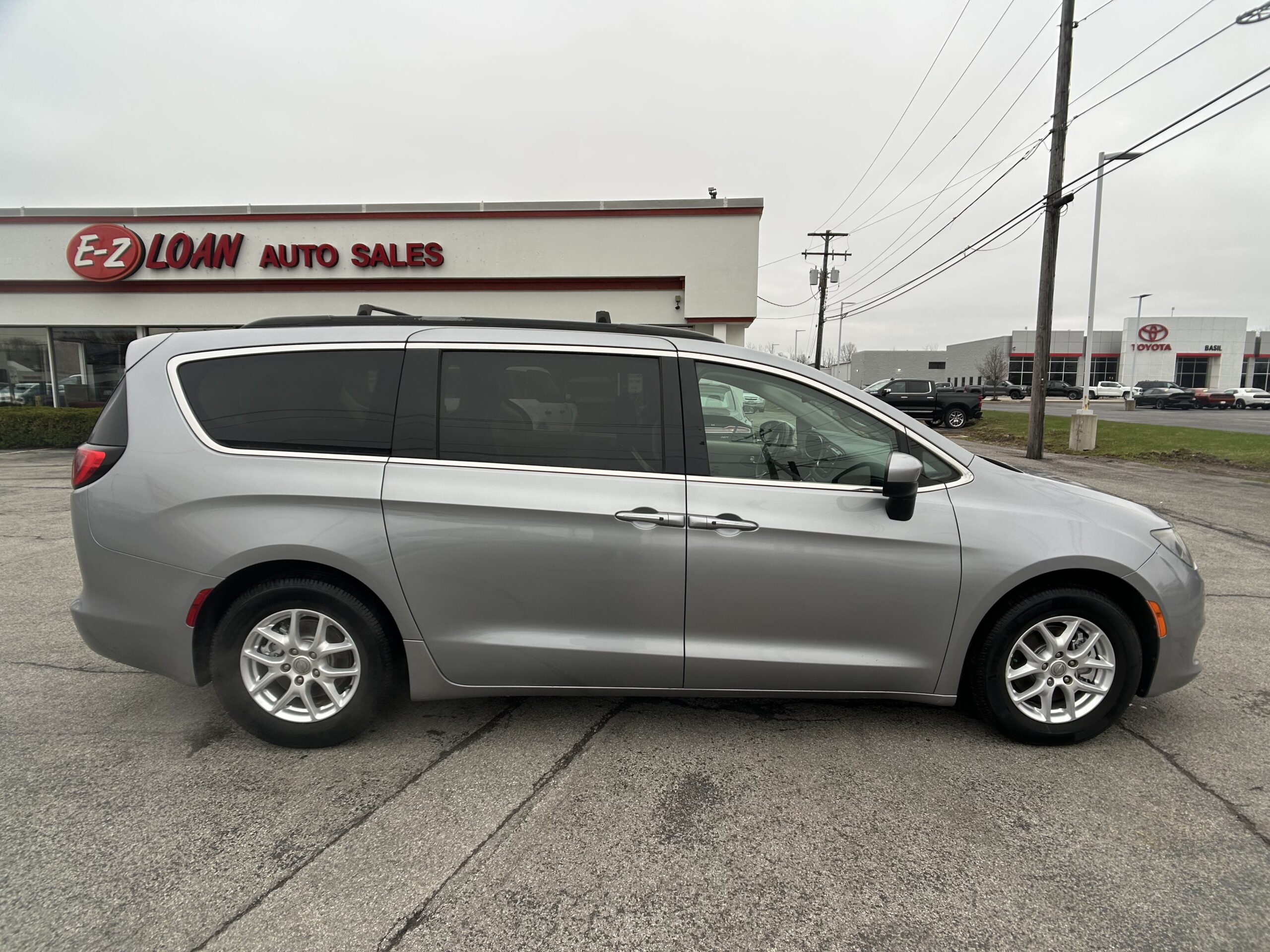 2020 Chrysler Voyager LXI - Photo 8