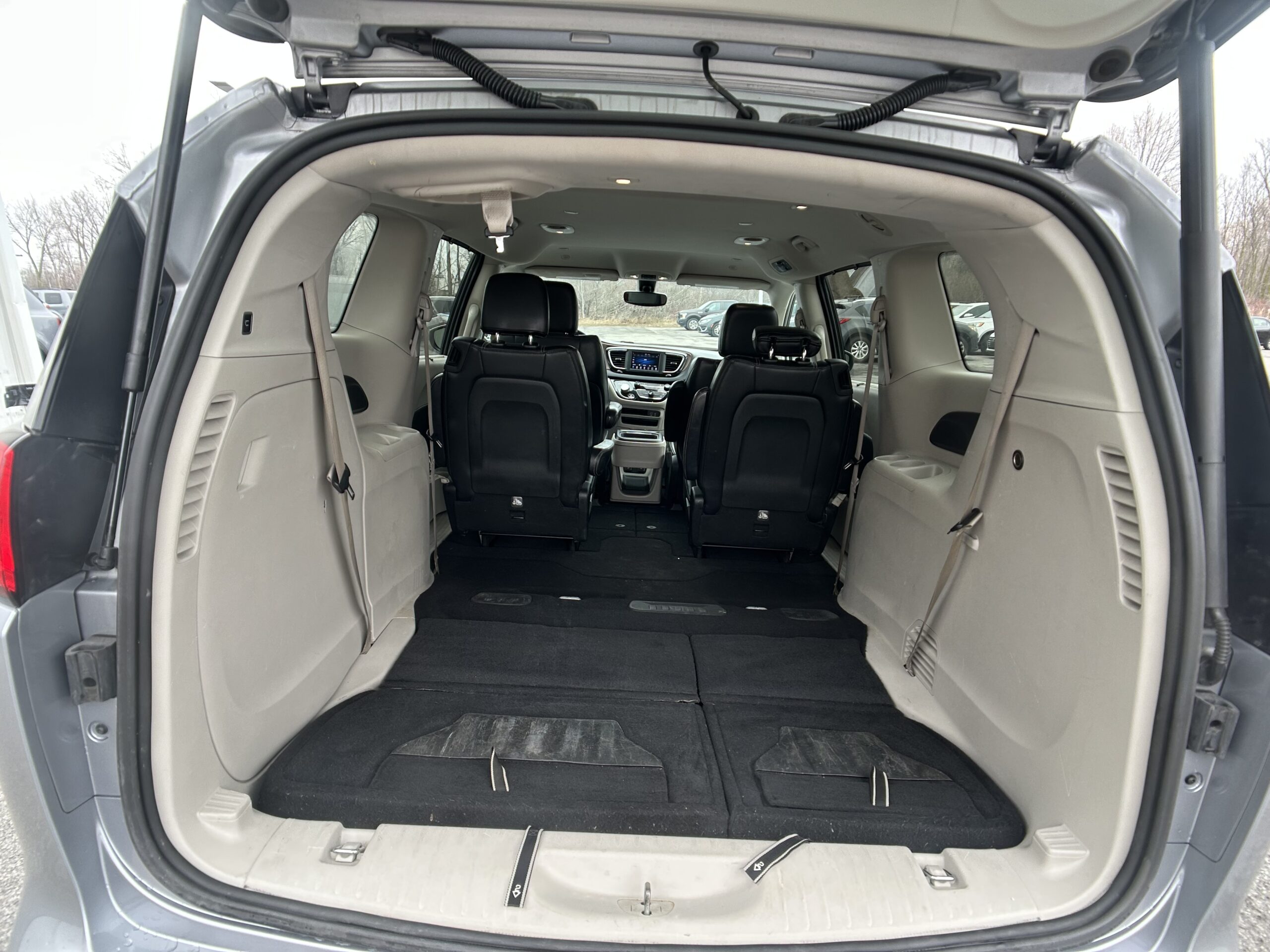 2020 Chrysler Voyager LXI - Photo 19