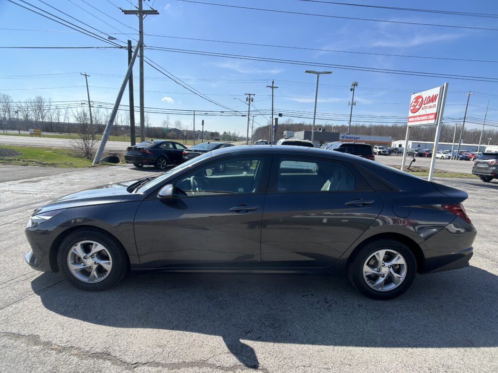 2021 Hyundai ELANTRA SE