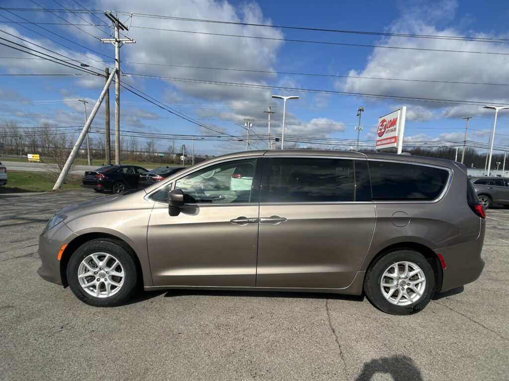 2018 CHRYSLER PACIFICA LX