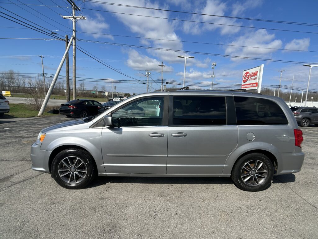 2017 Dodge GRAND CARAVAN SXT