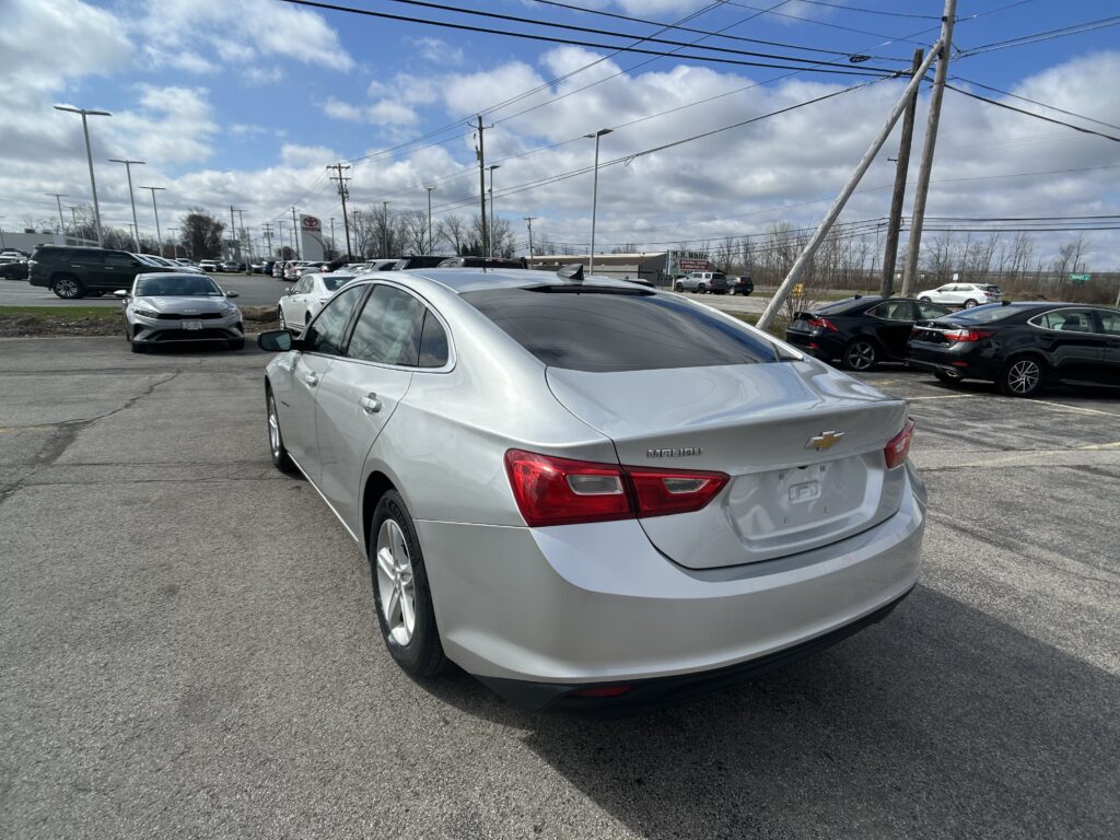 2019 Chevrolet MALIBU LS (1LS)