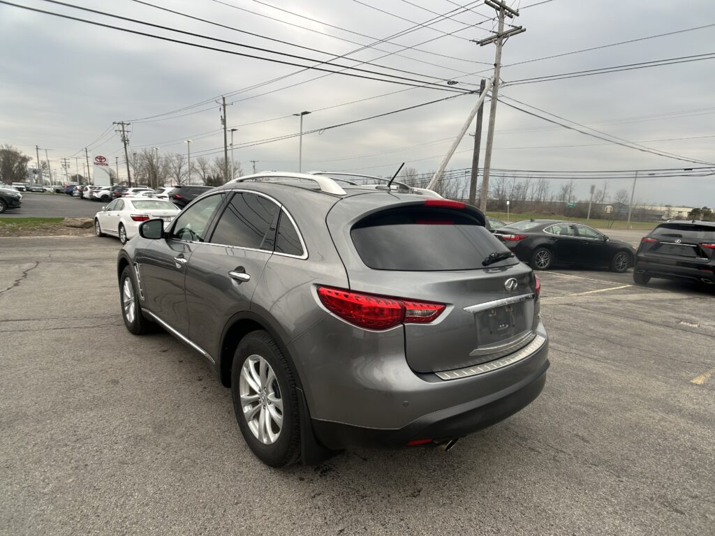 2014 INFINITI QX70 BASE