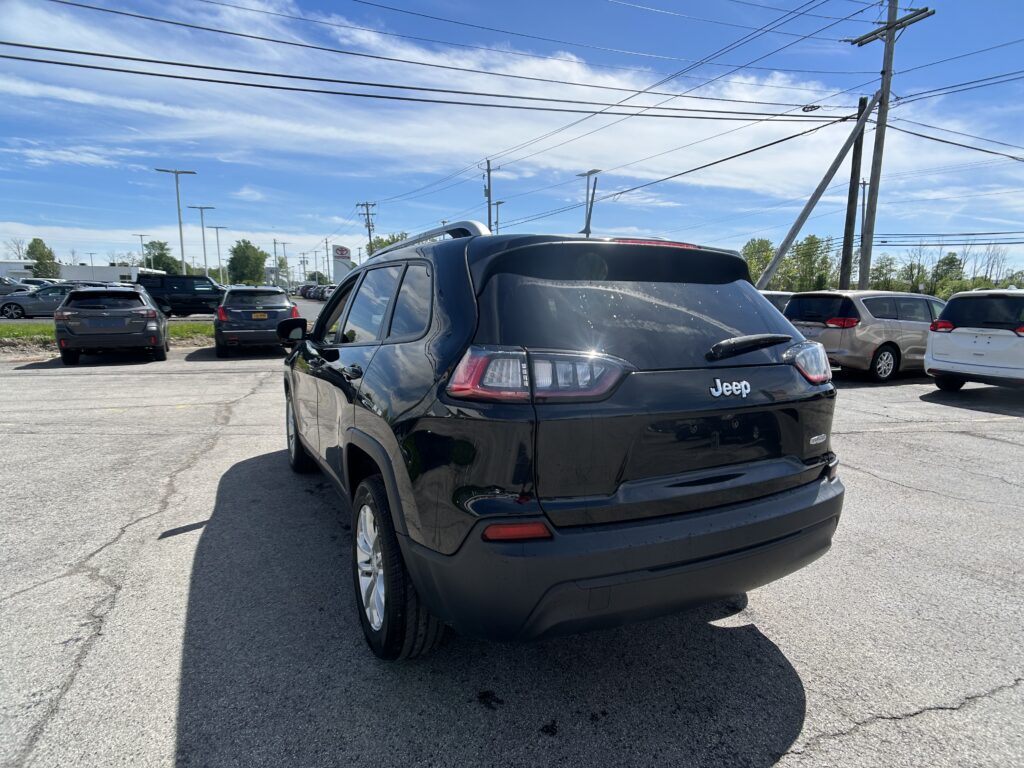 2020 Jeep CHEROKEE LATITUDE