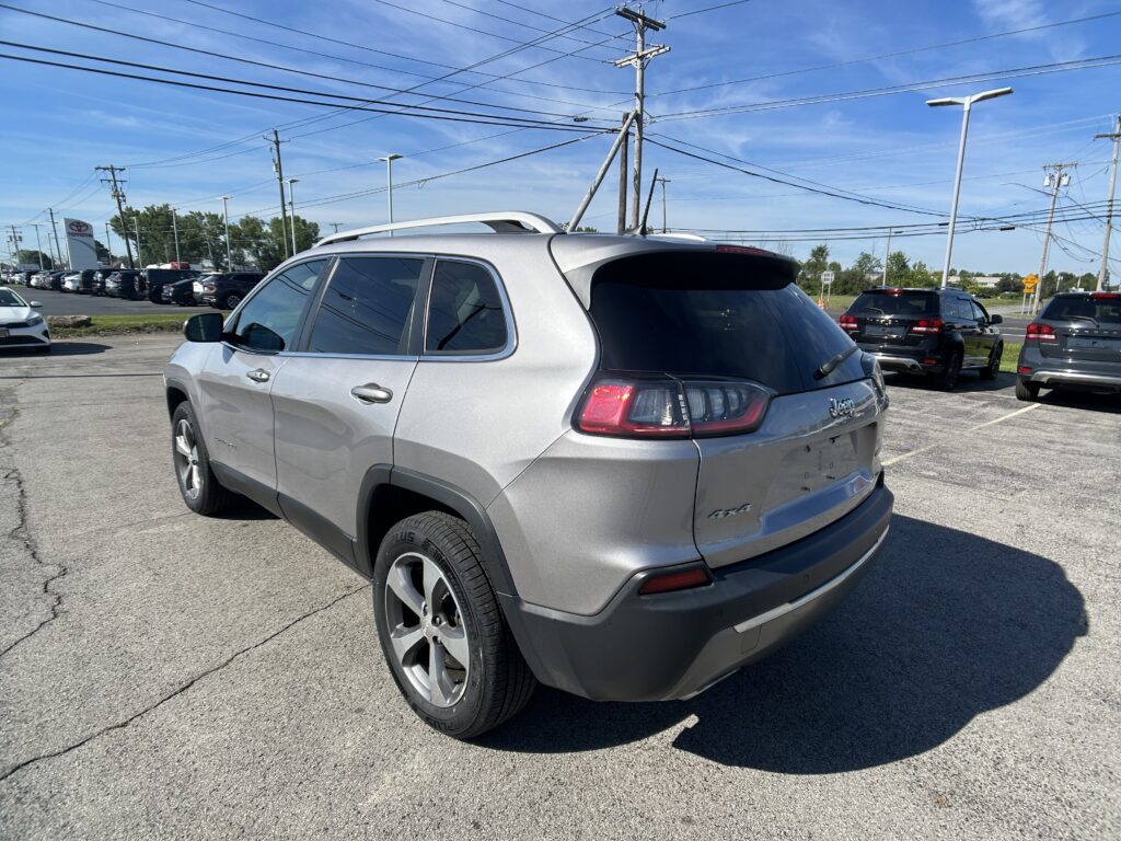 2019 Jeep CHEROKEE LIMITED