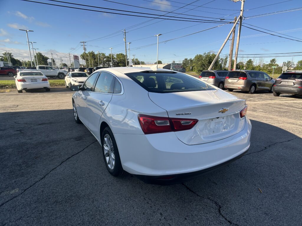 2023 Chevrolet MALIBU LT