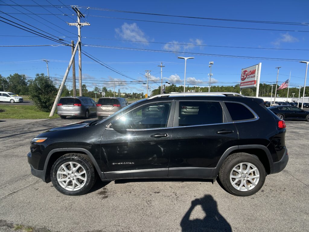 2016 Jeep CHEROKEE LATITUDE