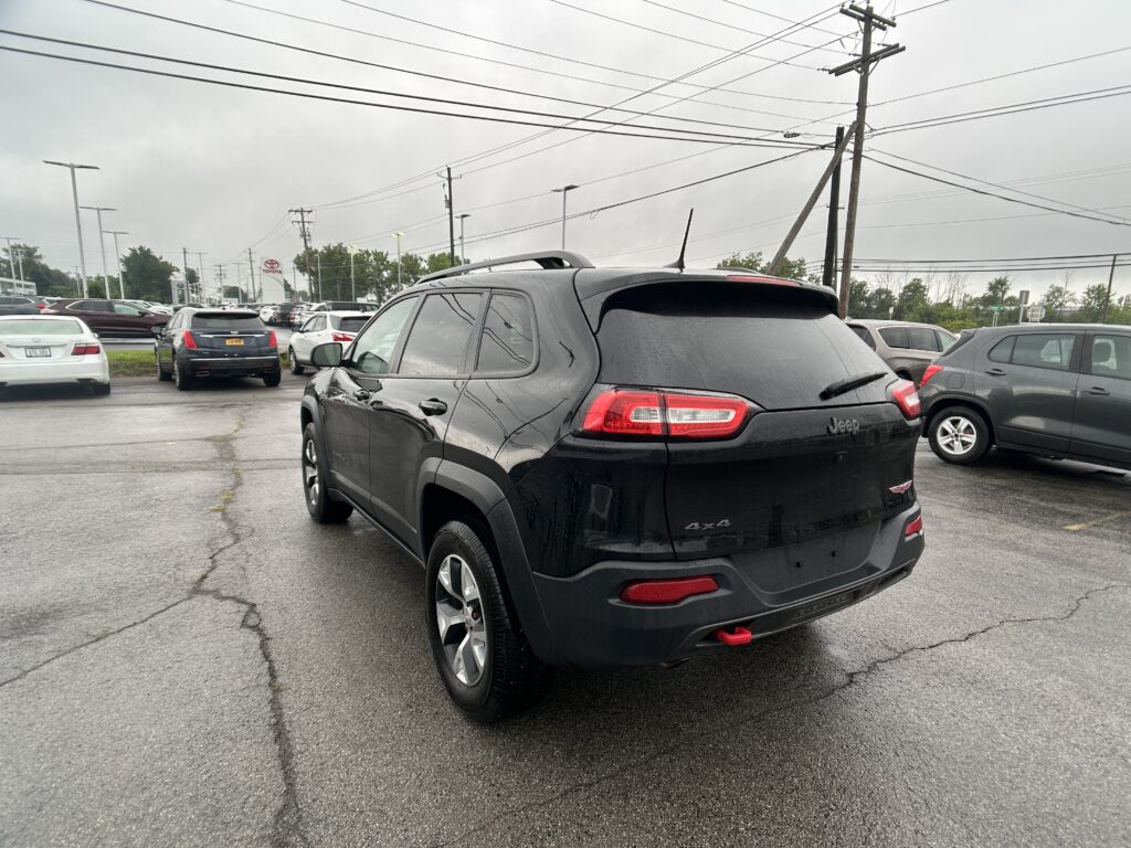 2017 Jeep CHEROKEE TRAILHAWK