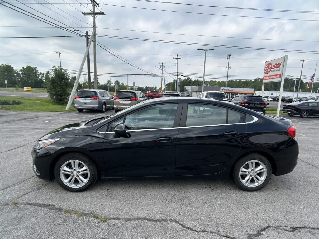 2017 Chevrolet CRUZE LT