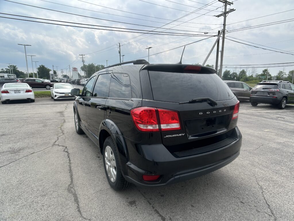 2019 Dodge JOURNEY SE