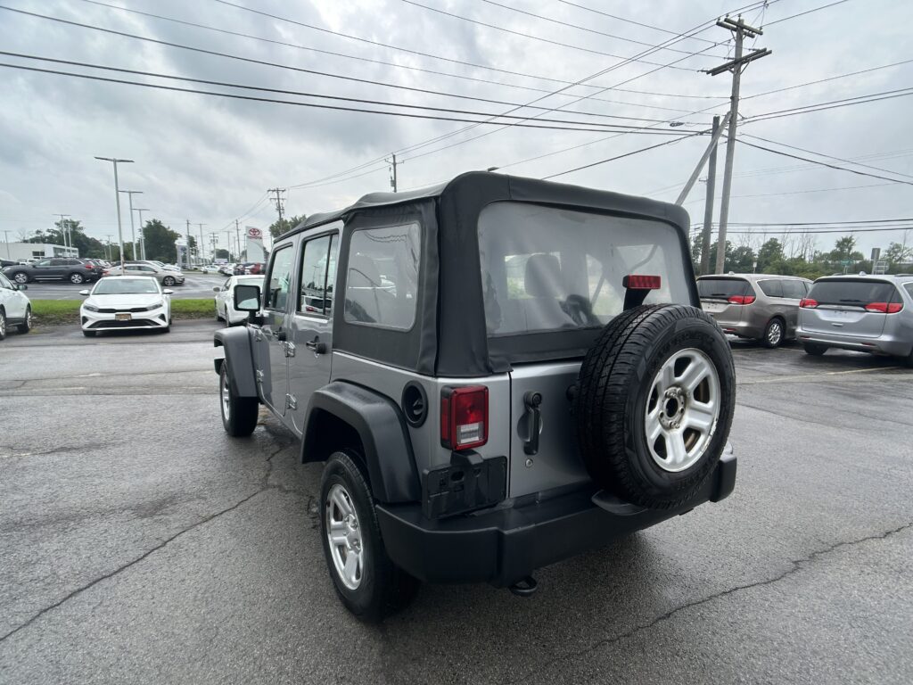 2016 Jeep WRANGLER UNLTD SPORT