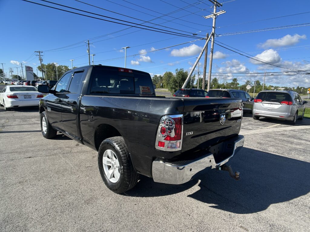 2018 RAM 1500 SLT QUAD CAB