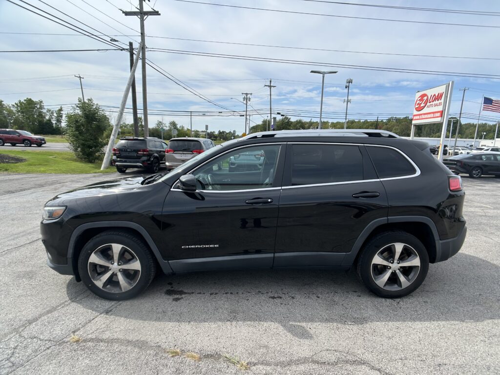 2019 Jeep CHEROKEE LIMITED