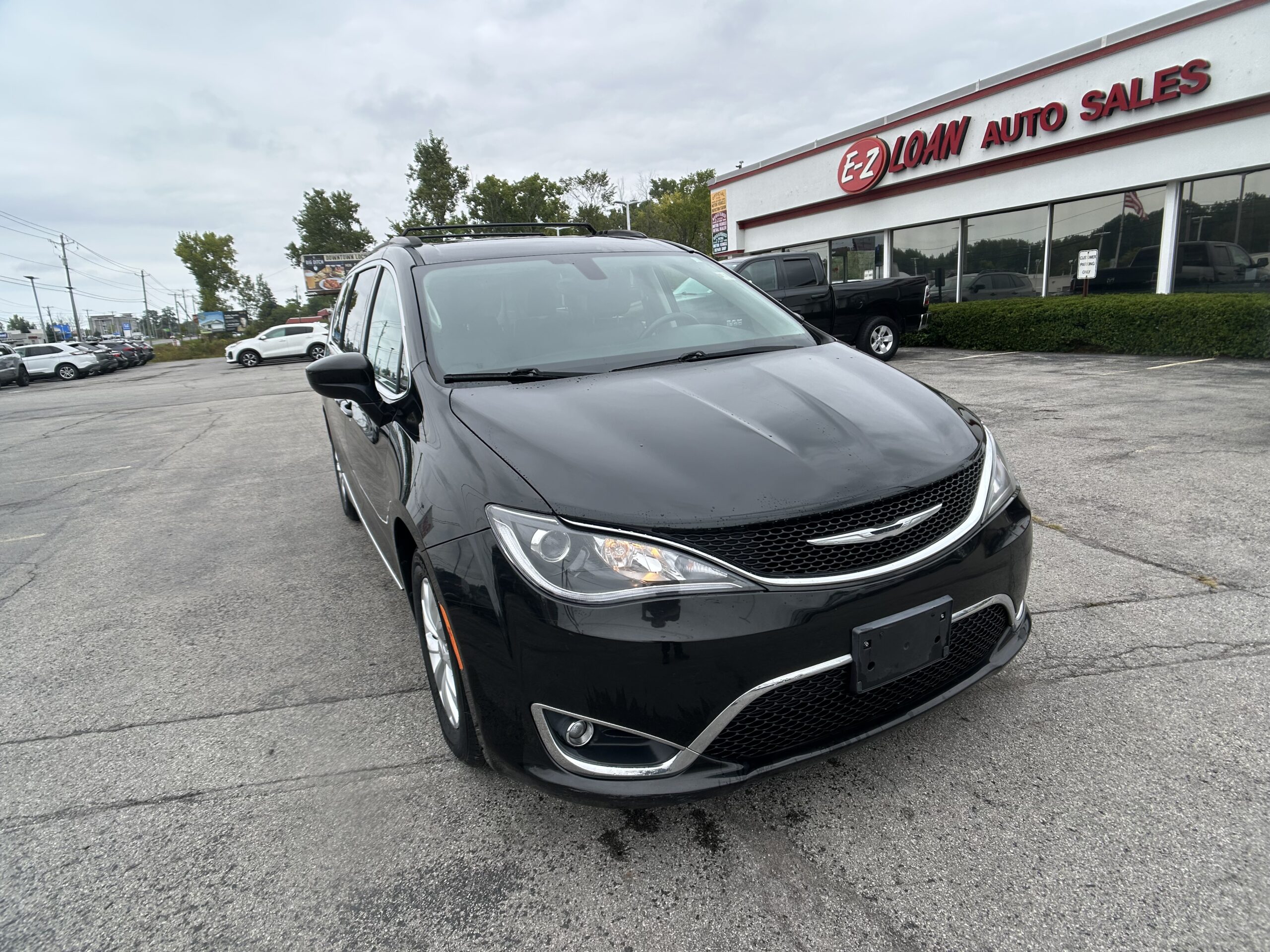2017 Chrysler Pacifica Touring-L