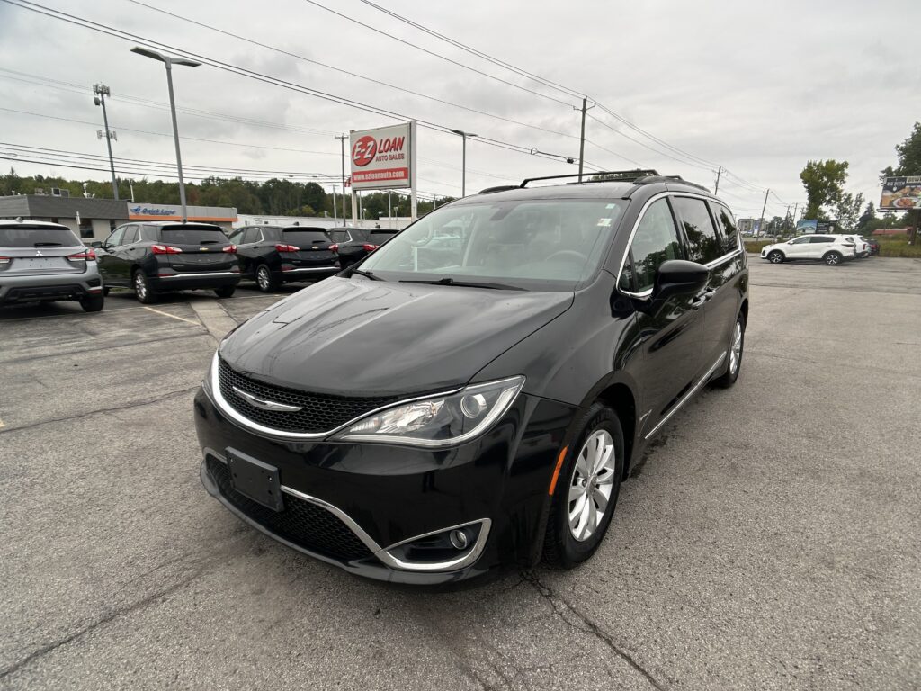 2017 CHRYSLER PACIFICA TOURING