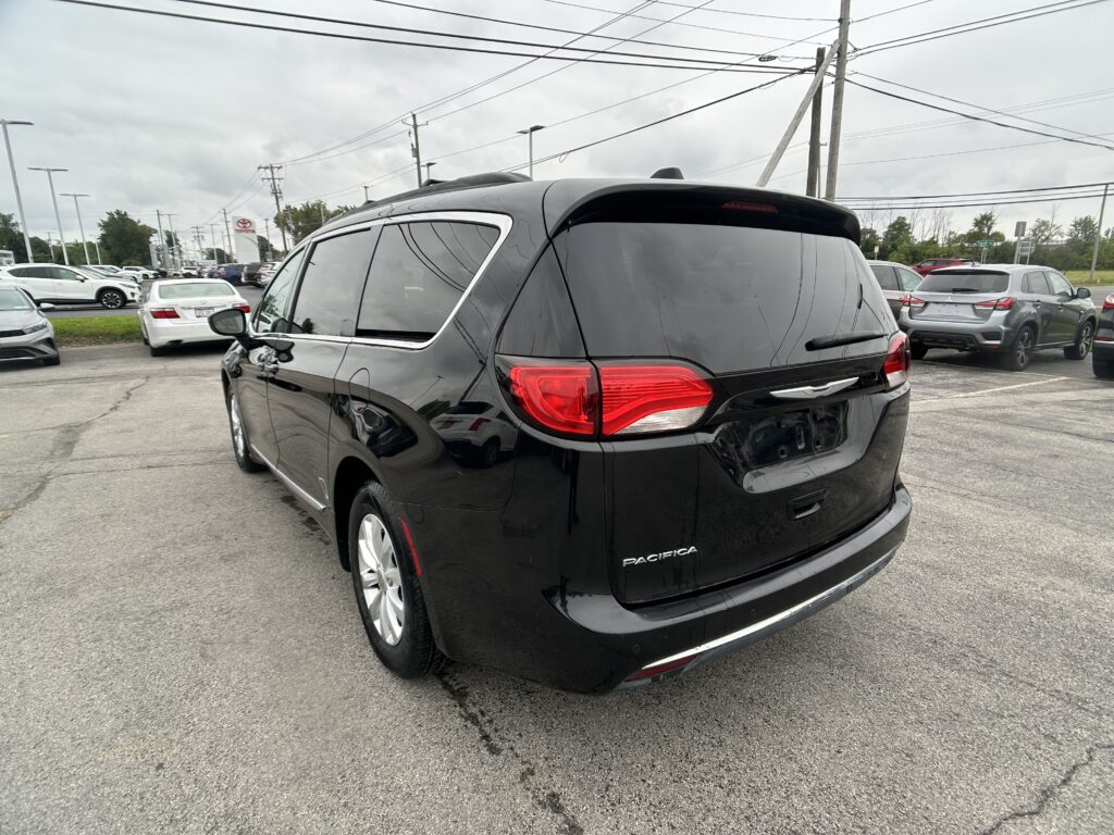 2017 CHRYSLER PACIFICA TOURING