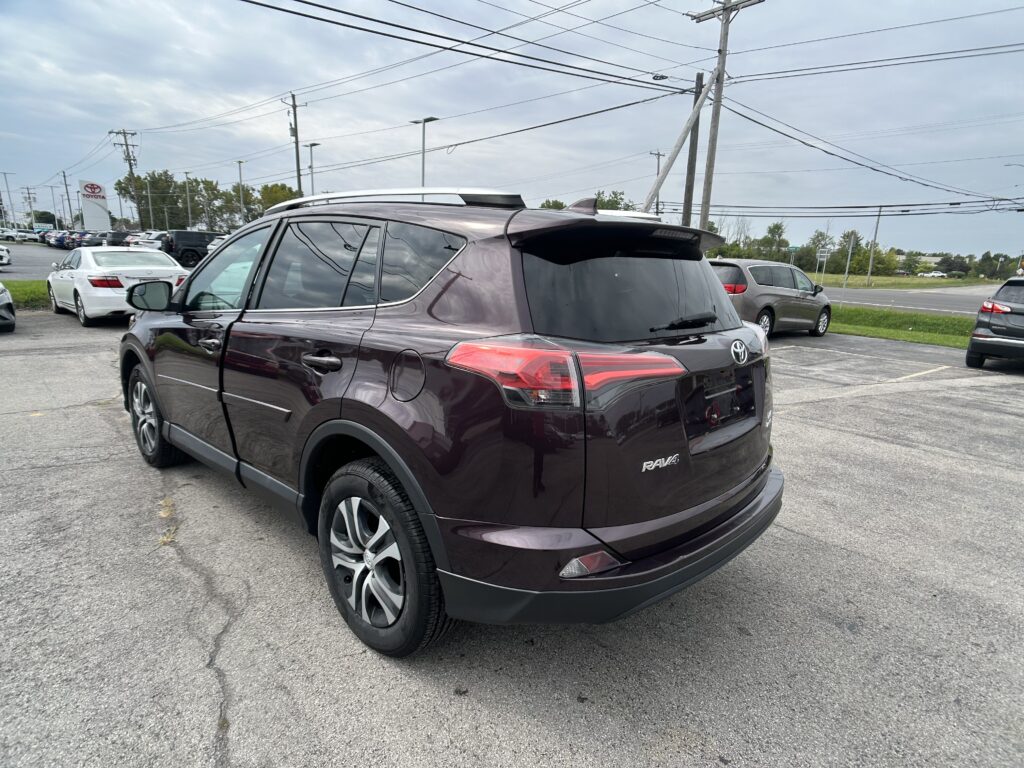 2016 Toyota RAV4 LE