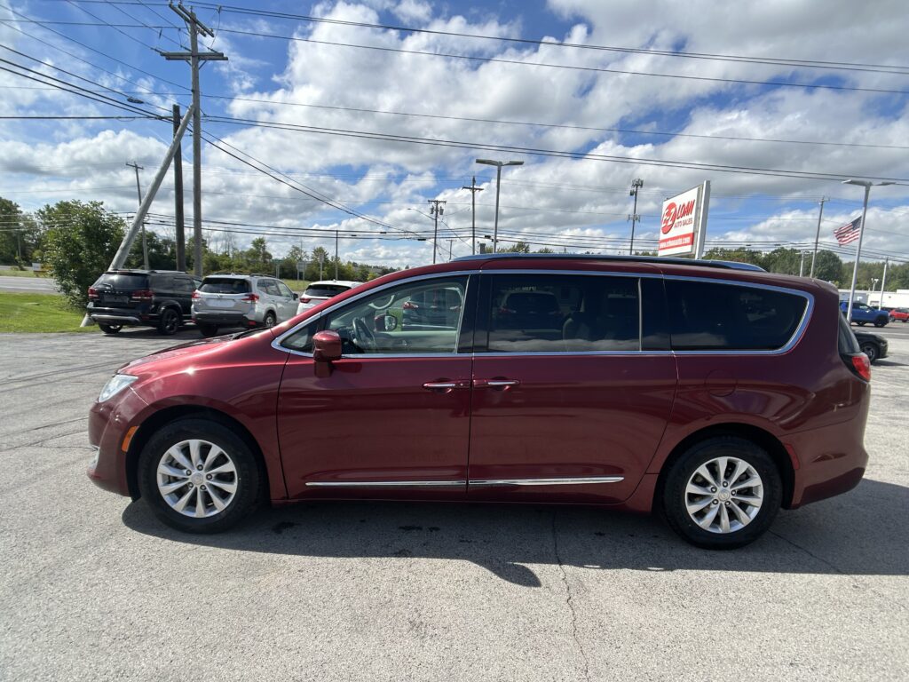 2019 CHRYSLER PACIFICA TOURING L
