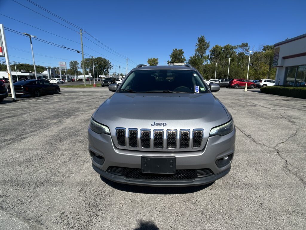 2019 Jeep CHEROKEE LATITUDE