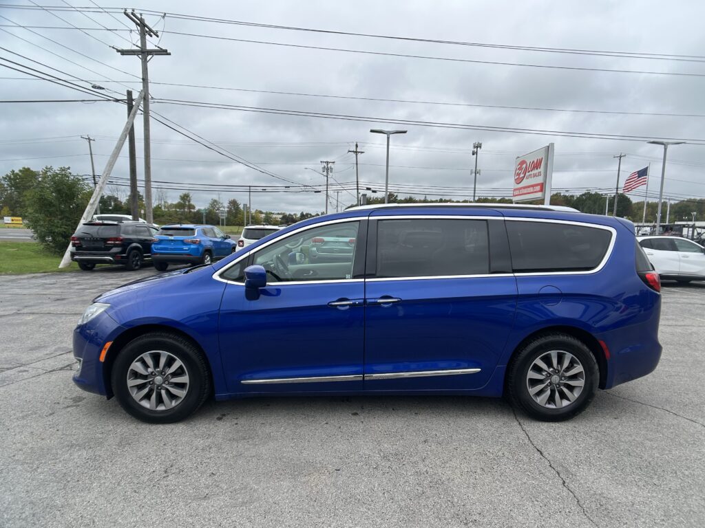 2019 CHRYSLER PACIFICA TOURING L