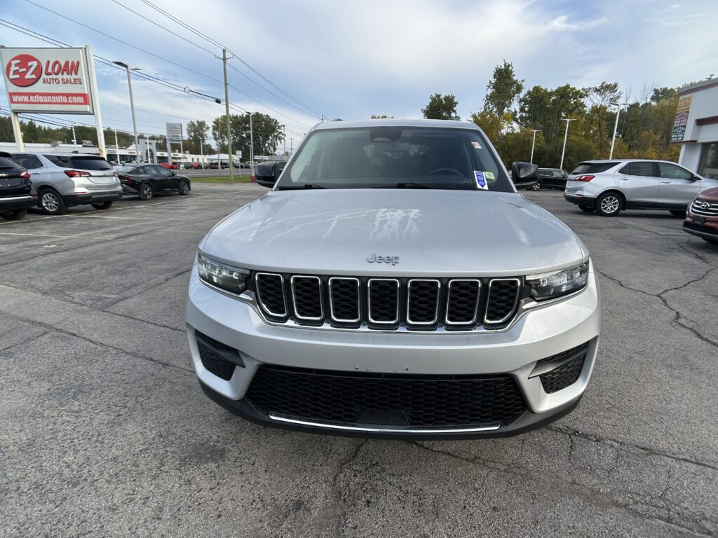 2023 Jeep GRAND CHEROKEE