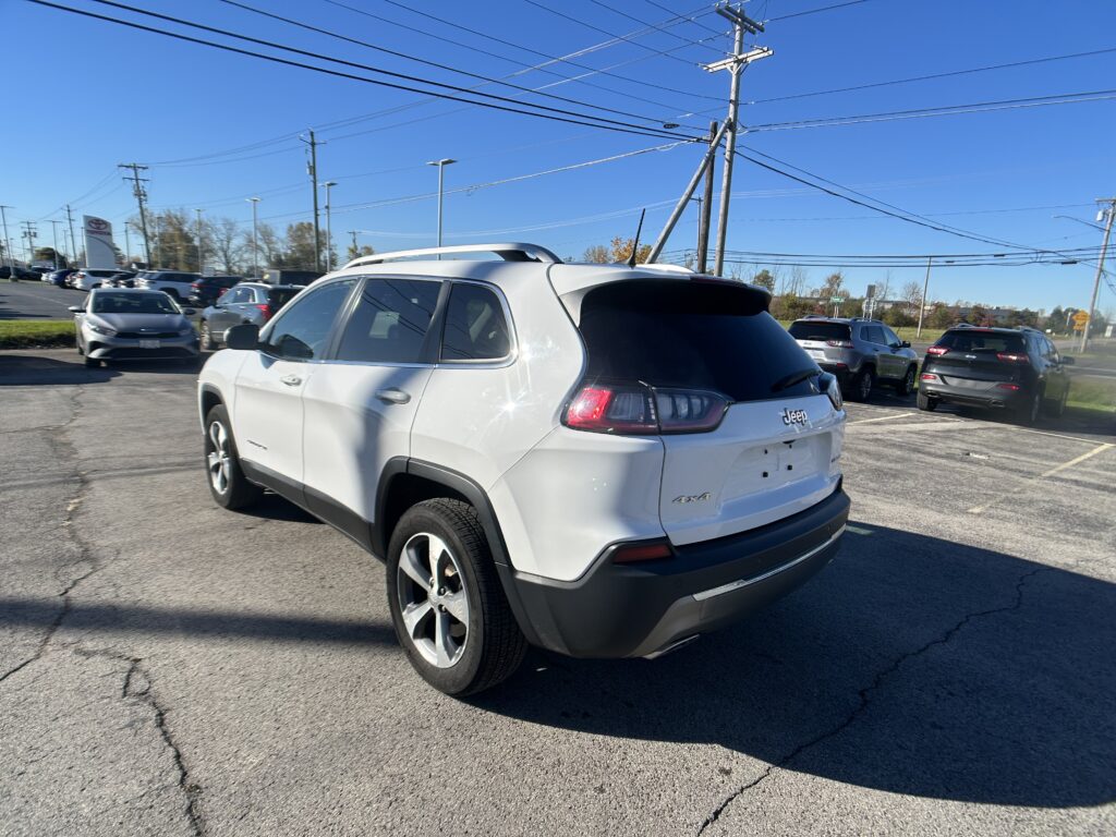 2020 Jeep CHEROKEE LIMITED