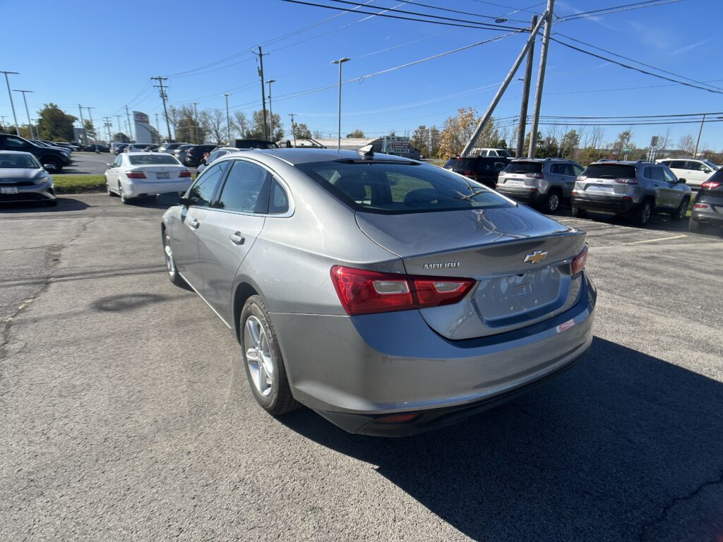 2023 Chevrolet MALIBU LS